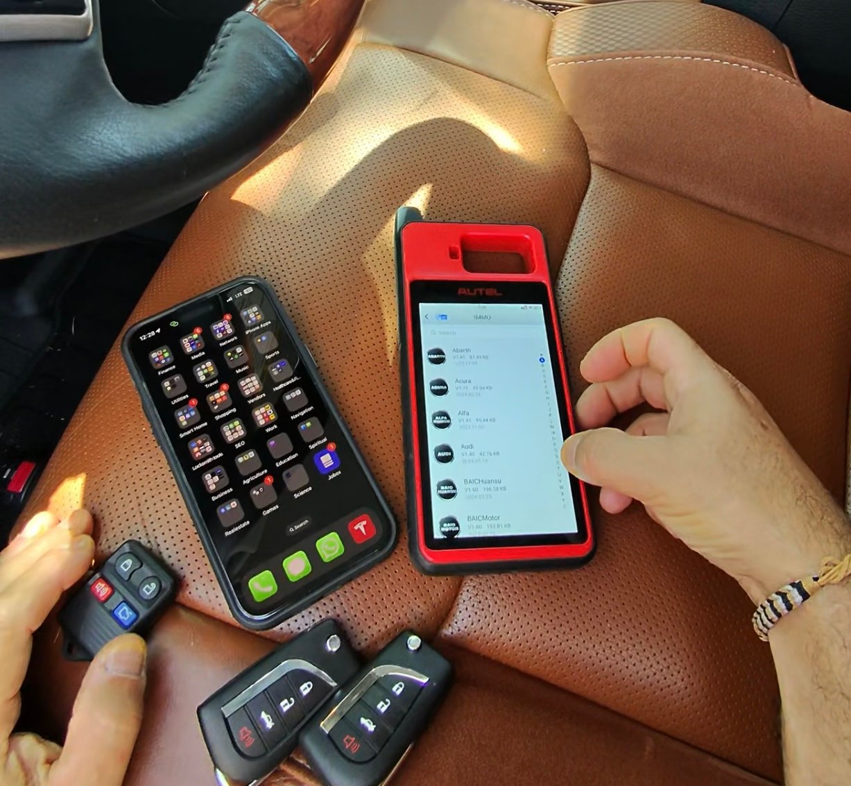 ABF993C8 3451 4B0B B4F8 F3966940DA11 2